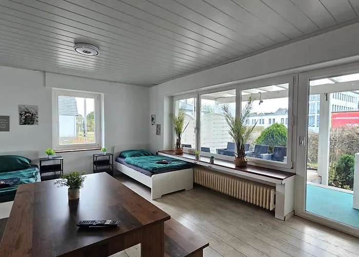 4 Zimmer, Terrasse, Grosser Parkplatz, Anbindung, Free Wifi Herford