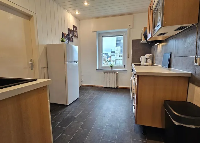 4 Zimmer, Terrasse, Grosser Parkplatz, Anbindung, Free Wifi * Herford