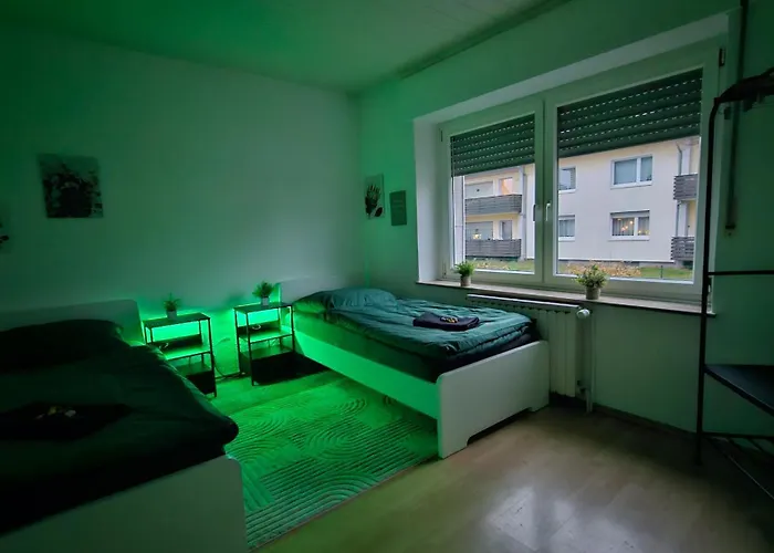 4 Zimmer, Terrasse, Grosser Parkplatz, Anbindung, Free Wifi Apartamento *
