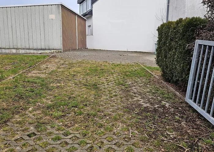 Apartamento 4 Zimmer, Terrasse, Grosser Parkplatz, Anbindung, Free Wifi Herford